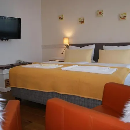 Peenebruecke Hotel