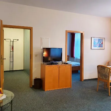 Hotel Peenebruecke 3*